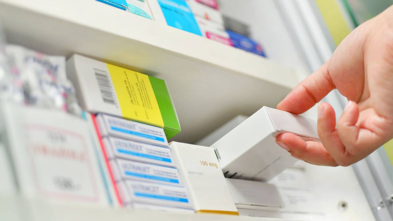 pharmacy-shelf-summary